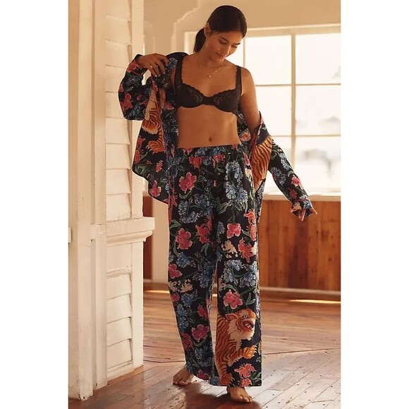 Anthropologie LyreBird Cloud Flannel Pajama Pants Gemmel Navy Tiger Print Sz M